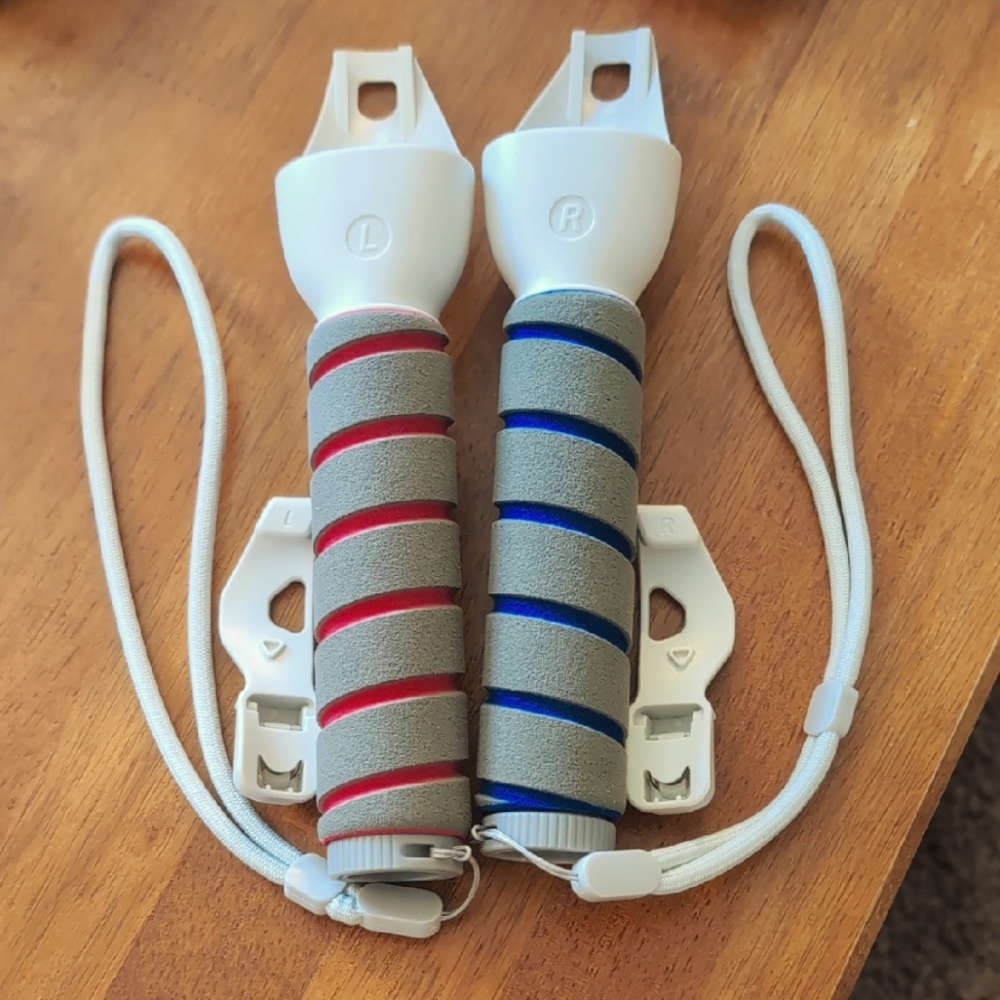 MetaQuest Oculus 2 Gray and White Handles with Red and Blue Accents